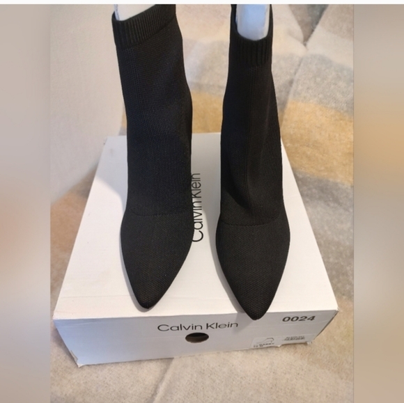 Calvin Klein Gabby Sock Booties Black Pointed Toe Stiletto Ankle Boots 9.5 NIB - Picture 2 of 8